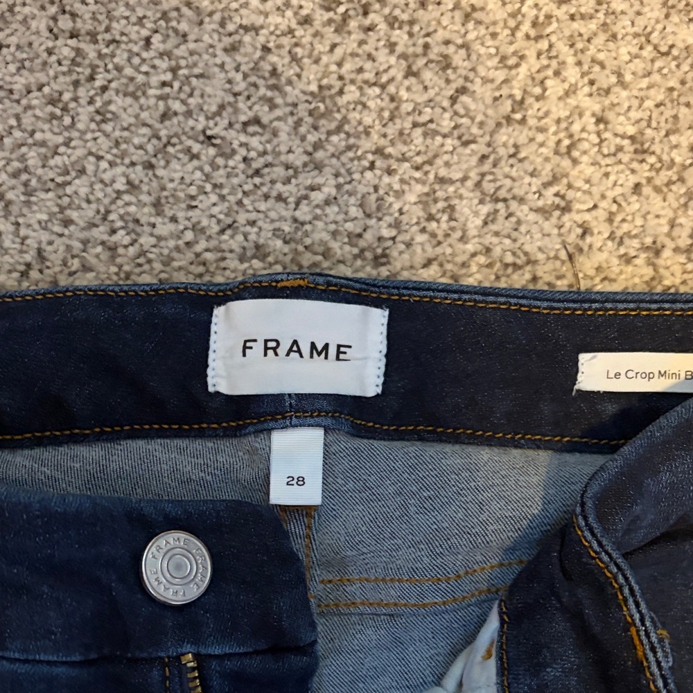 Frame Denim Dark Blue Cropped Jeans